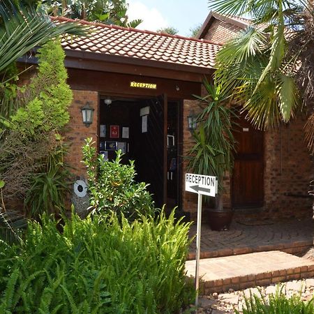 Aero Guest Lodge Kempton Park Luaran gambar