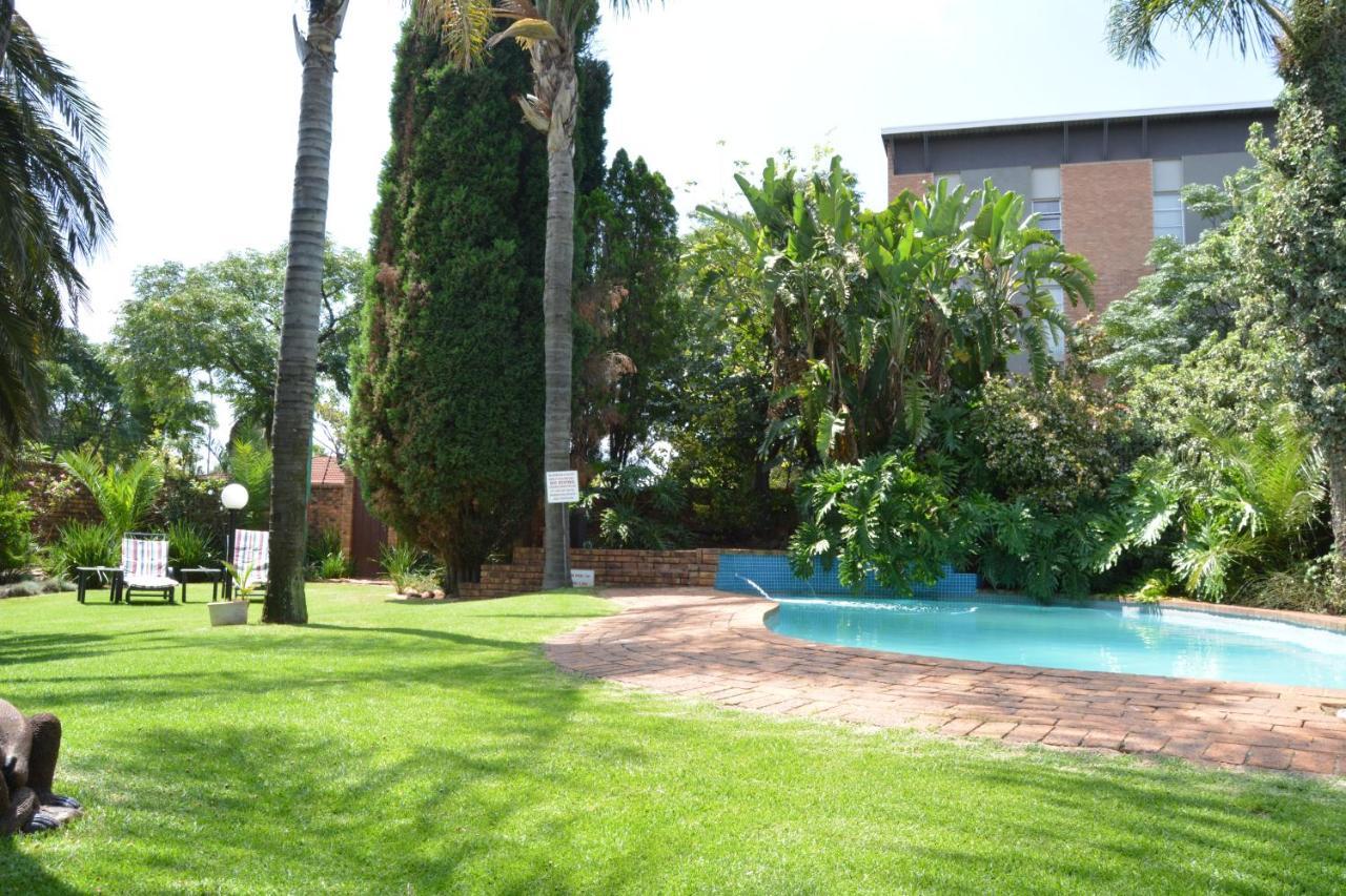 Aero Guest Lodge Kempton Park Luaran gambar