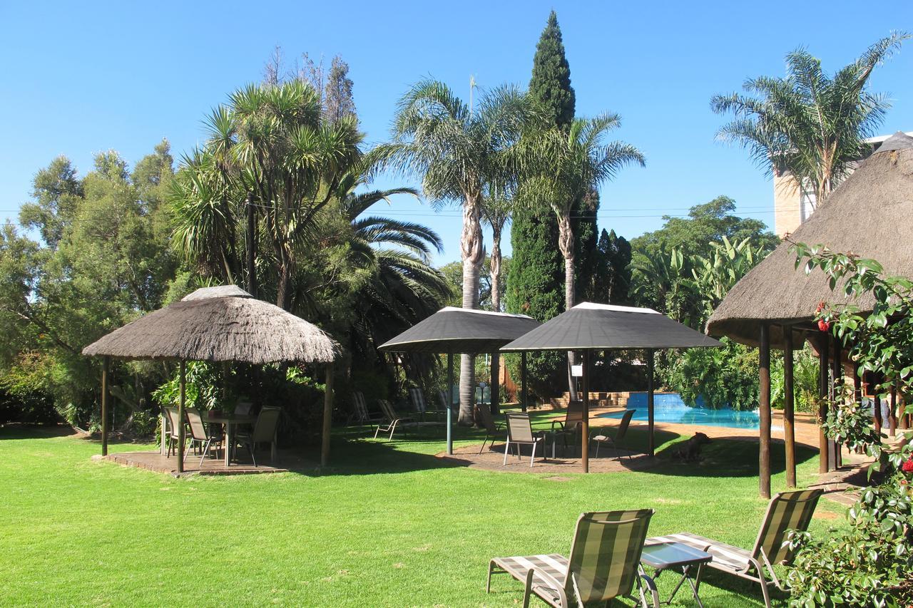 Aero Guest Lodge Kempton Park Luaran gambar