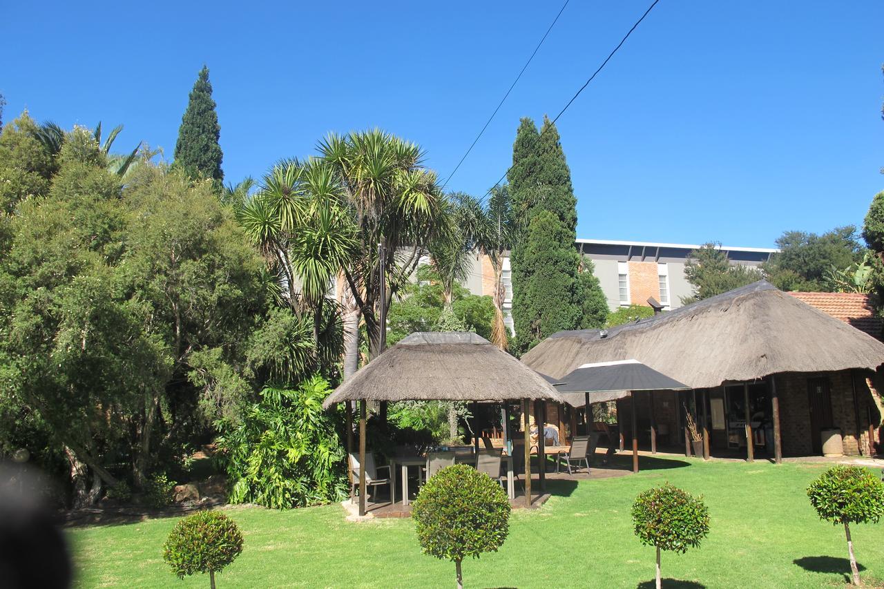 Aero Guest Lodge Kempton Park Luaran gambar