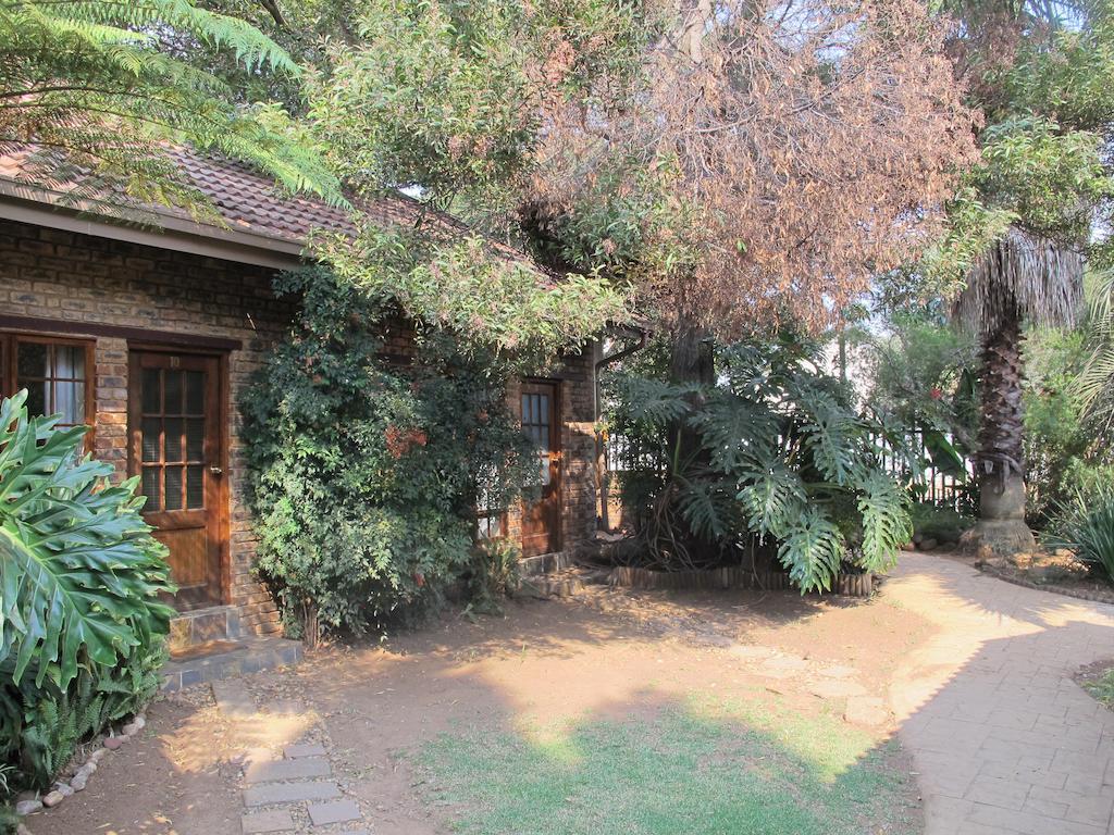 Aero Guest Lodge Kempton Park Luaran gambar