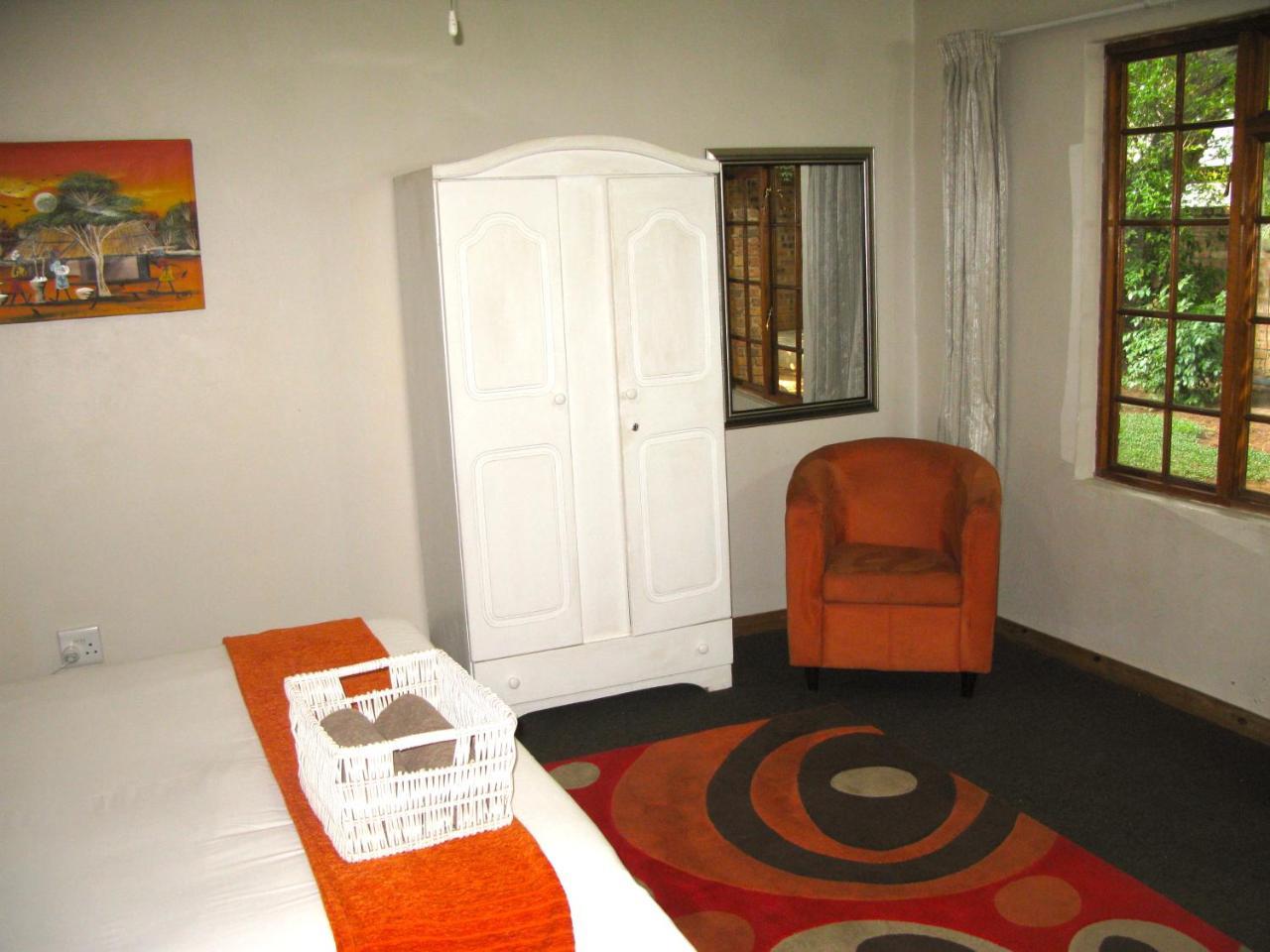 Aero Guest Lodge Kempton Park Luaran gambar