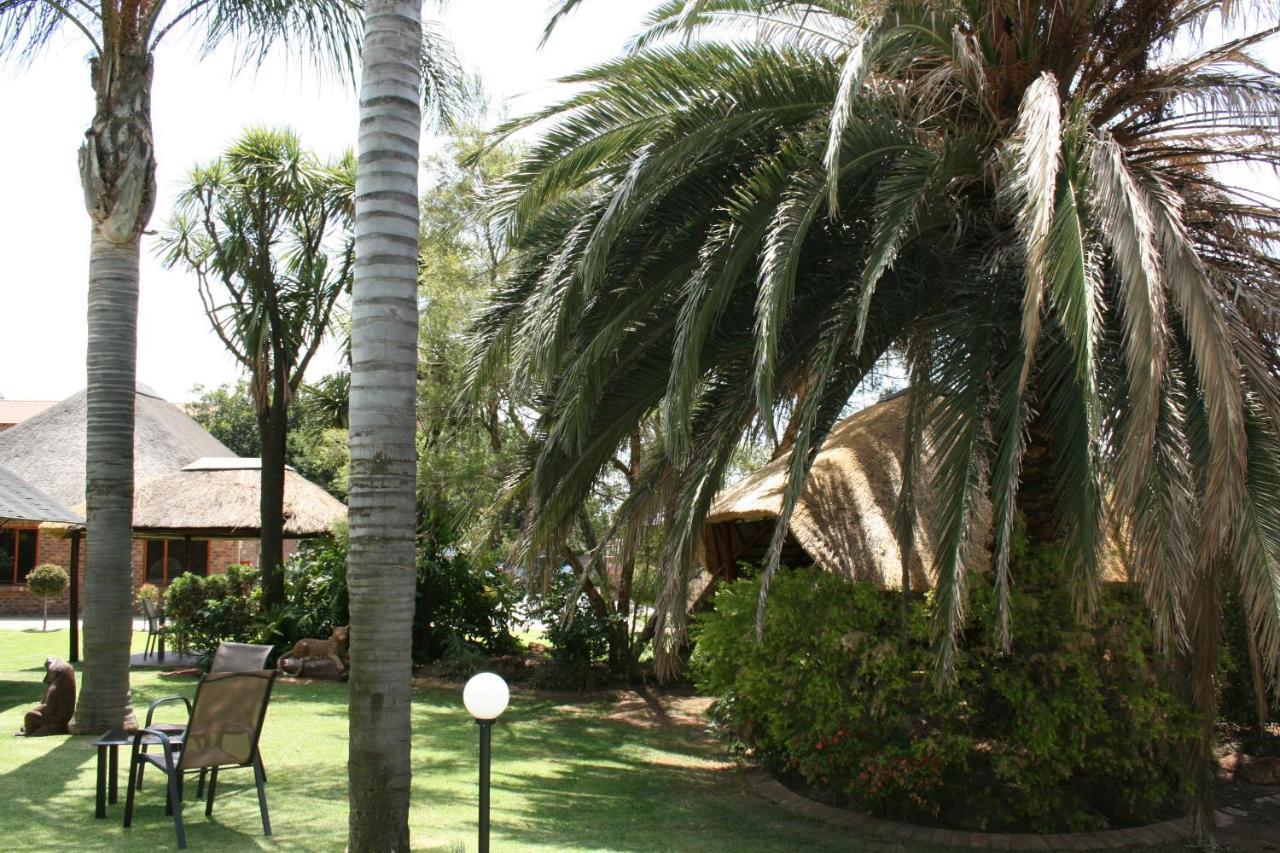 Aero Guest Lodge Kempton Park Luaran gambar