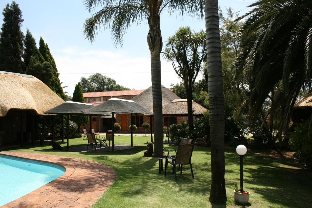 Aero Guest Lodge Kempton Park Luaran gambar